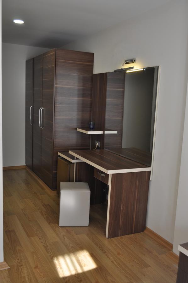 Merkez Otel İzmir Luaran gambar